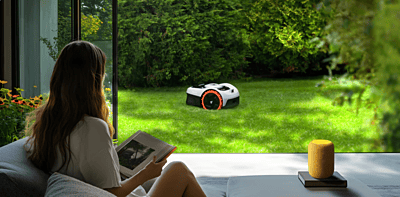 Segway Navimow i105 robot mower from The Gardener's Rain Segway Navimow i105 robot mower from The Gardener's Rain